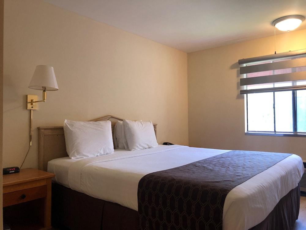 Rotex Western Inn photo 25