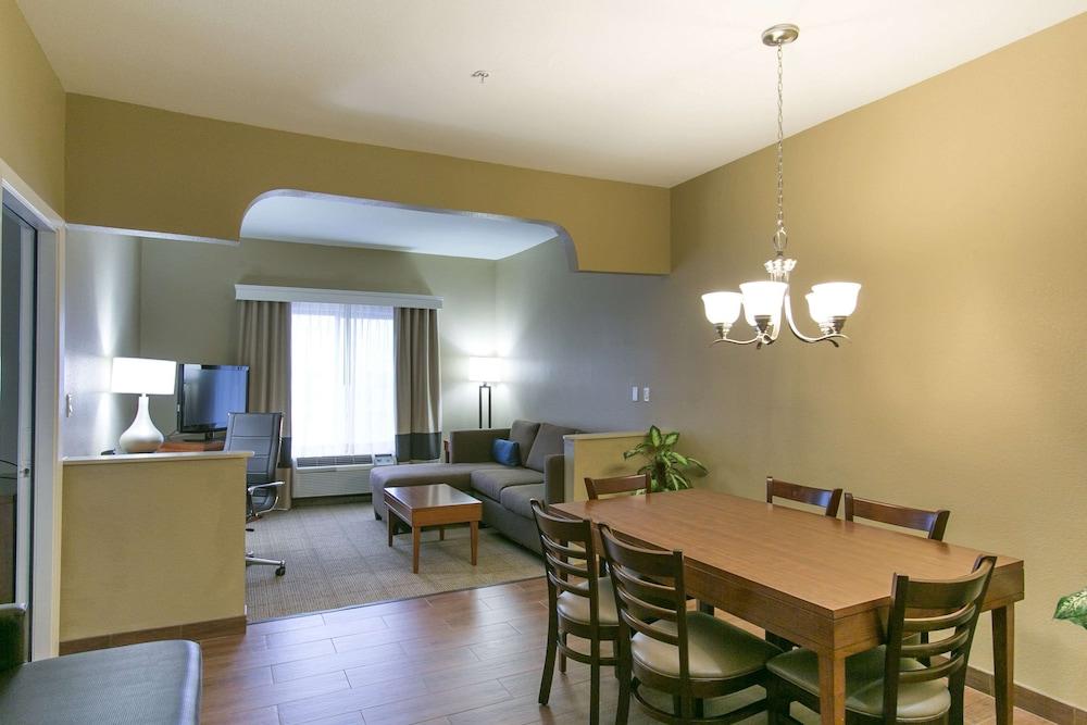 Comfort Suites Austin NW Lakeline photo 22