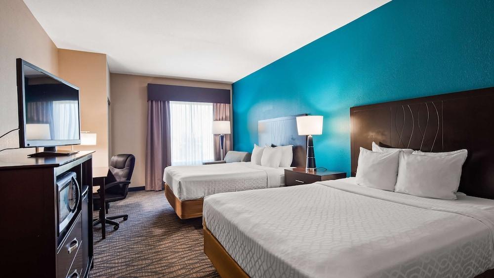 Best Western Plus Hiawatha Hotel photo 6