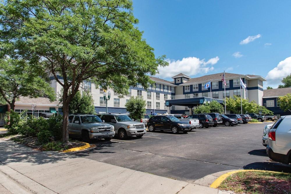 TownSquare Place photo 1
