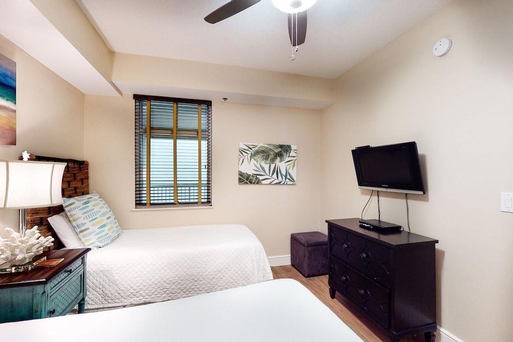 Azure Condominiums photo 14