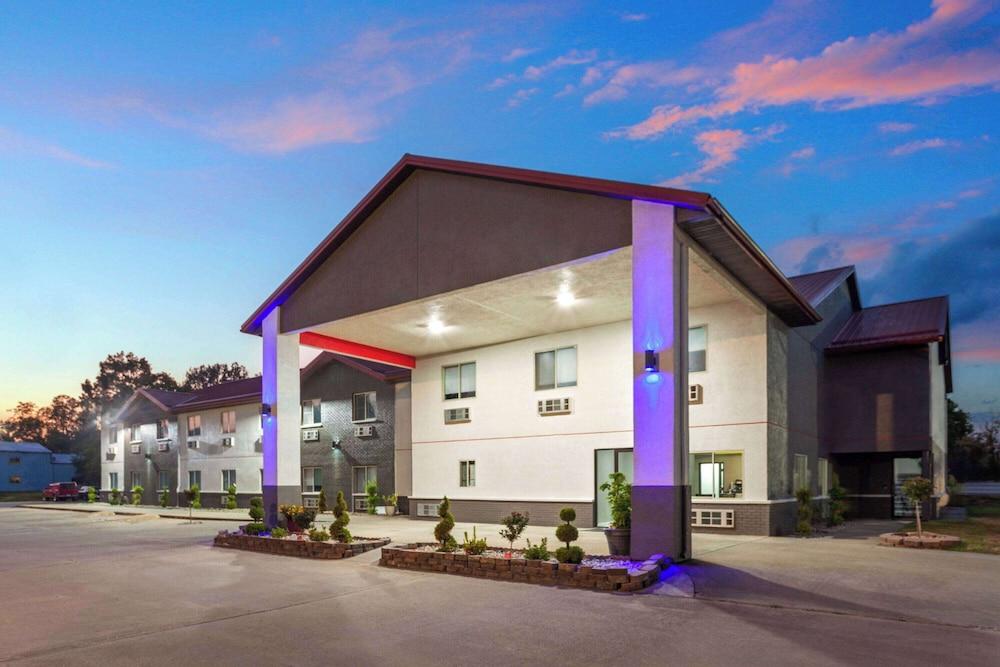 Super 8 by Wyndham Olney photo 29