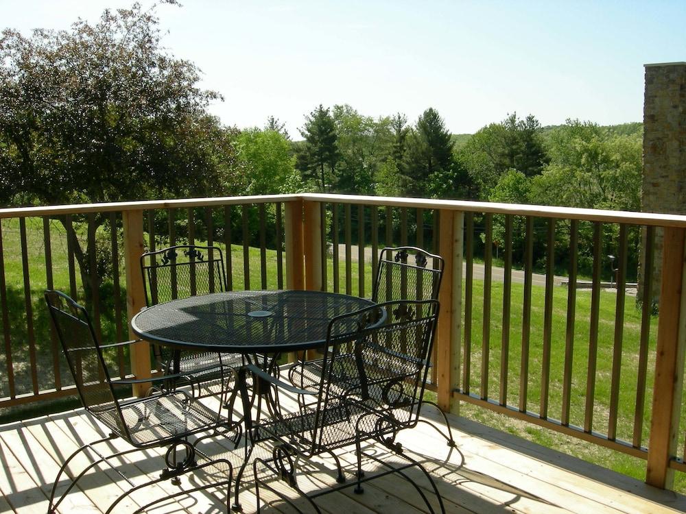 The Seasons Lodge photo 10