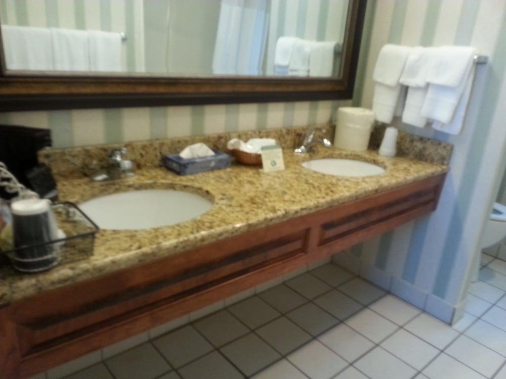 The Village Inn Harrisonburg photo 51