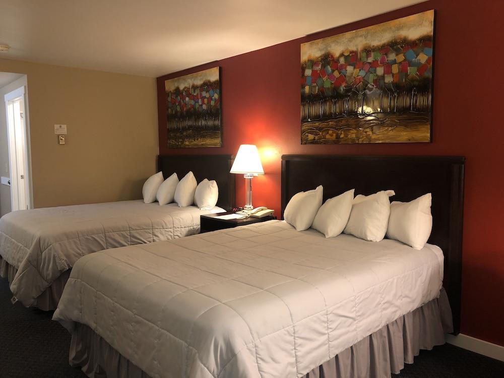 The Washburn Inn - On the Lake photo 31
