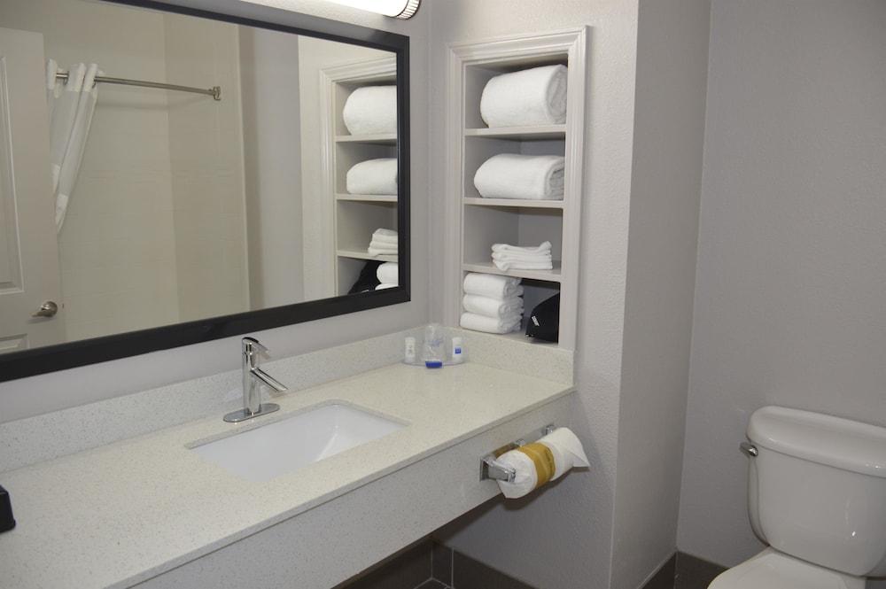 Garner Hotel Longview South by IHG photo 20