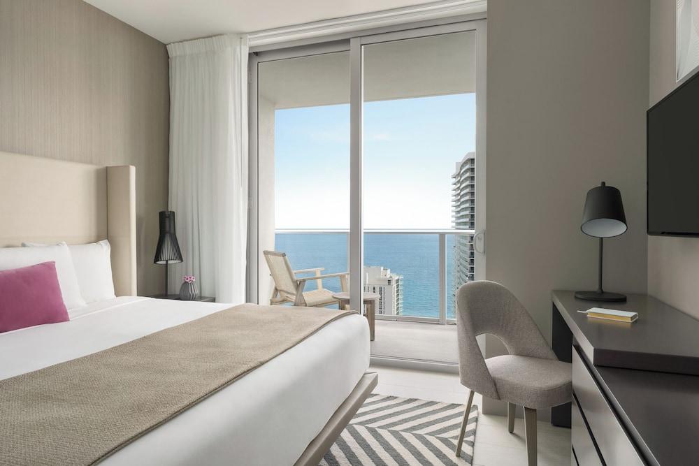 Hyde Beach House photo 23