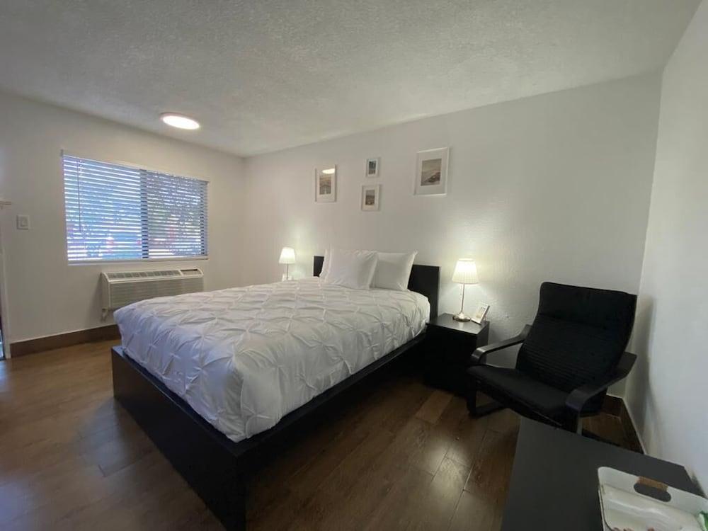 Ocotillo Apartments & Hotel photo 3