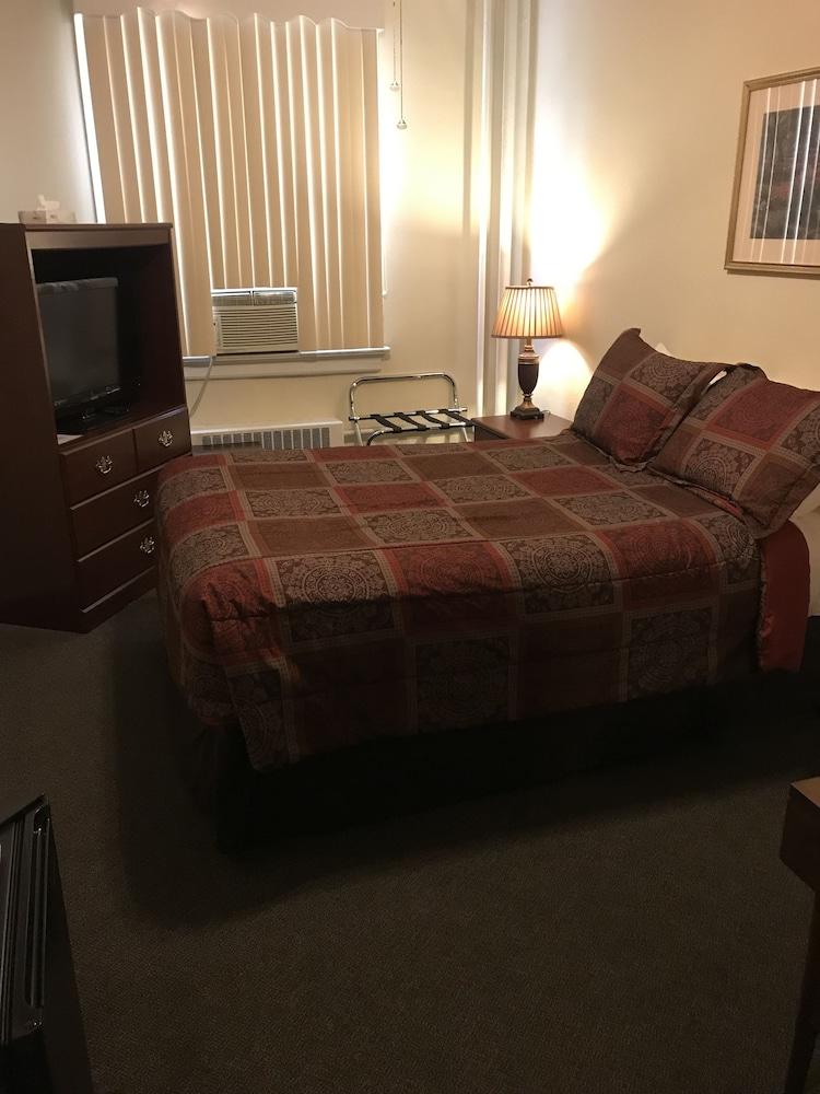 The Mountaineer Hotel photo 5