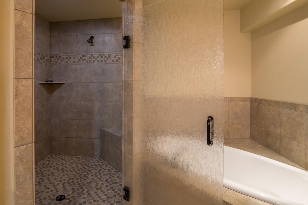 Pineview Lodge photo 16