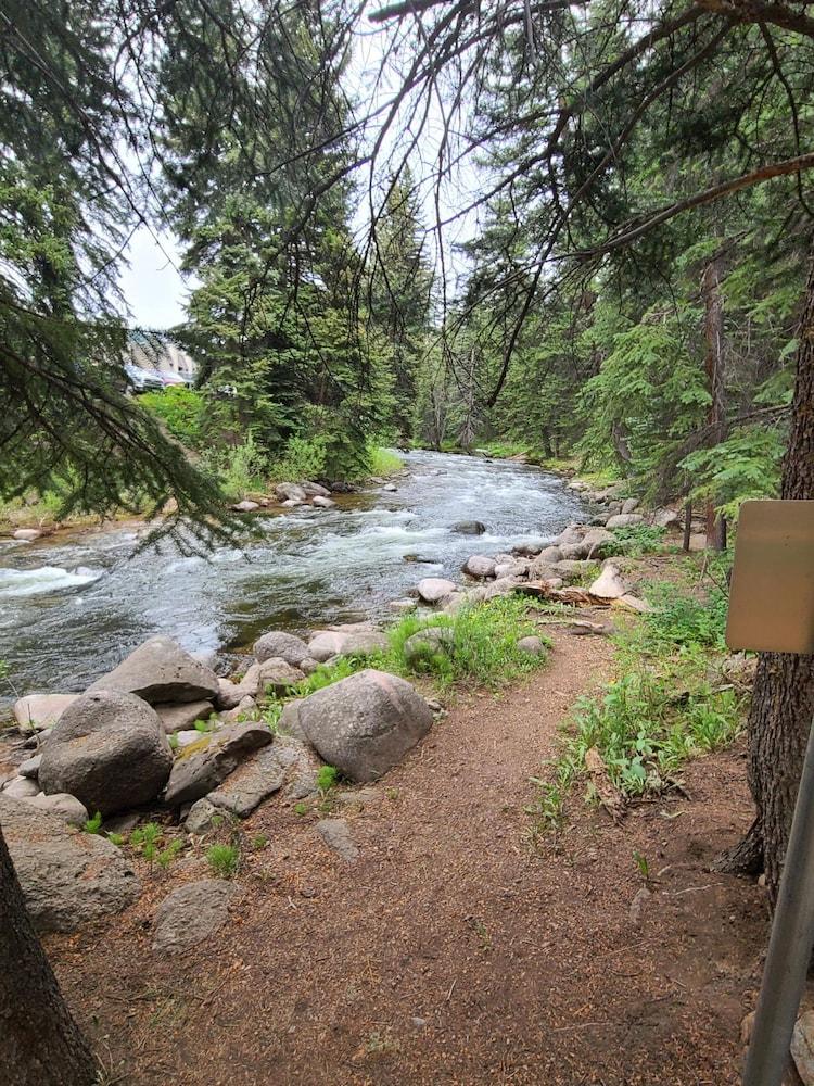 Bluegreen's StreamSide at Vail photo 29