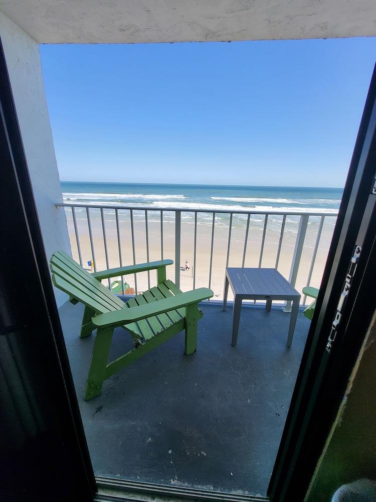 Beachside Hotel photo 13