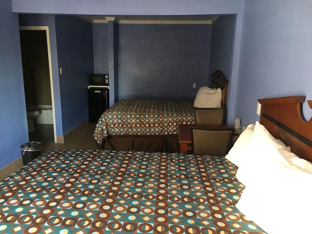 Ruby Motel photo 3
