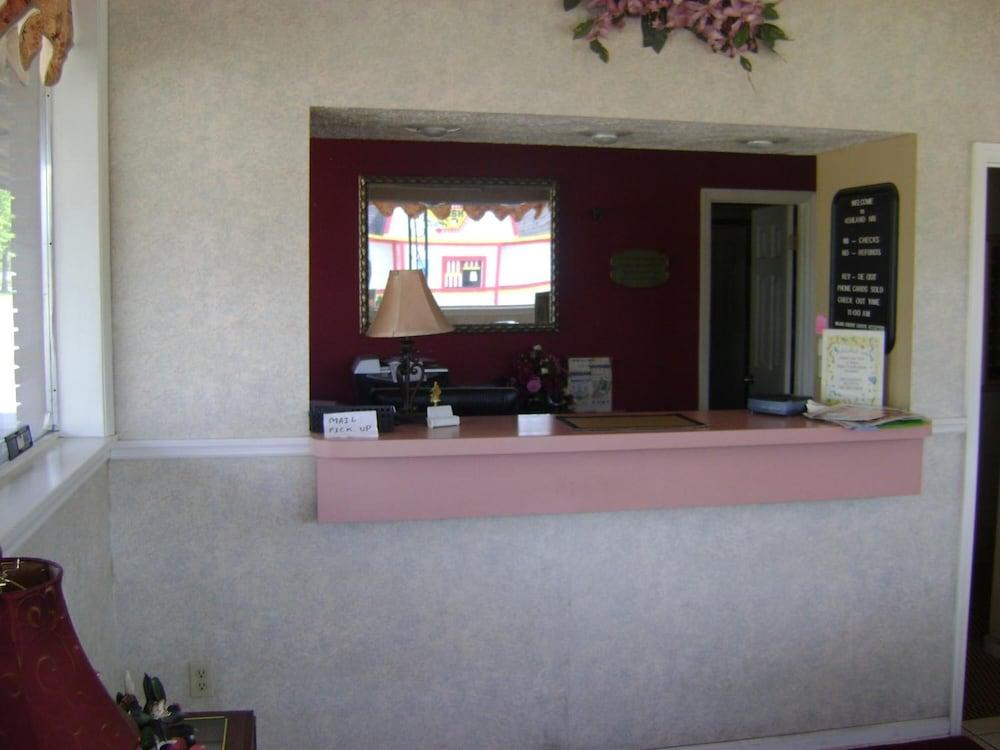 Ashland Inn photo 27