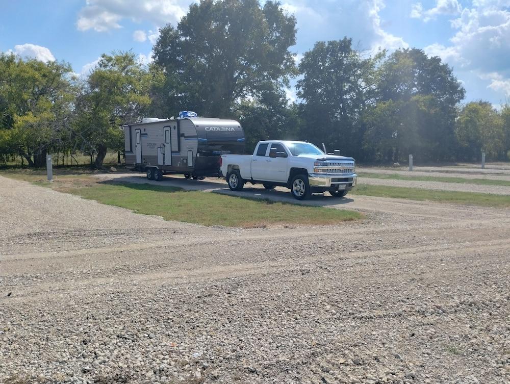 Summer Breeze RV Park photo 9