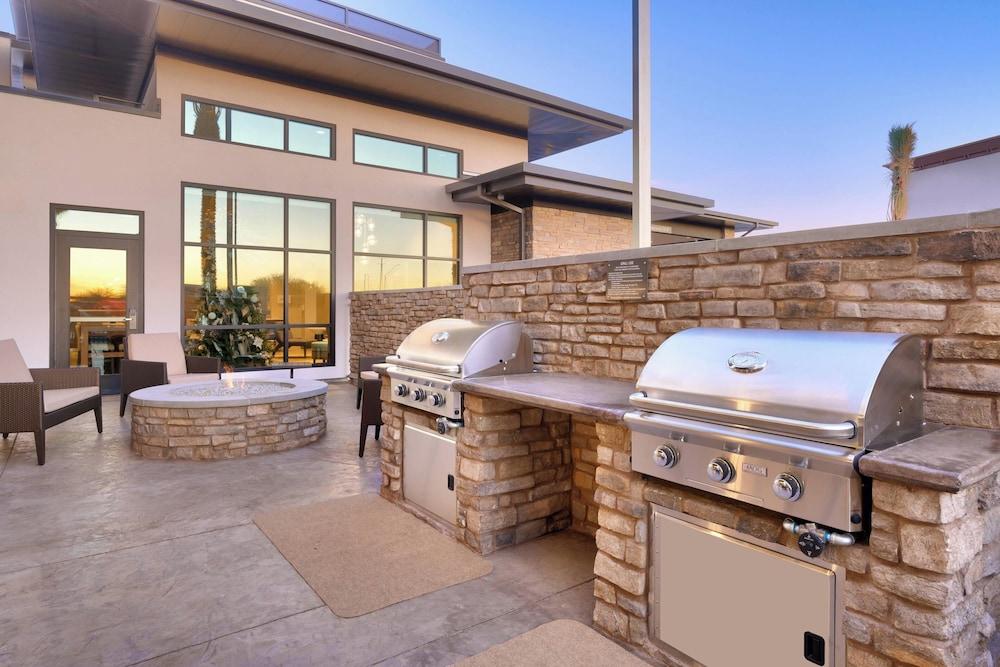 Residence Inn by Marriott Phoenix West/Avondale photo 41