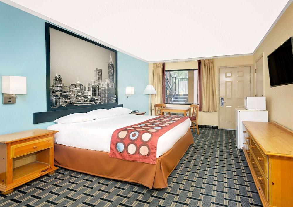 Super 8 by Wyndham Cartersville photo 6