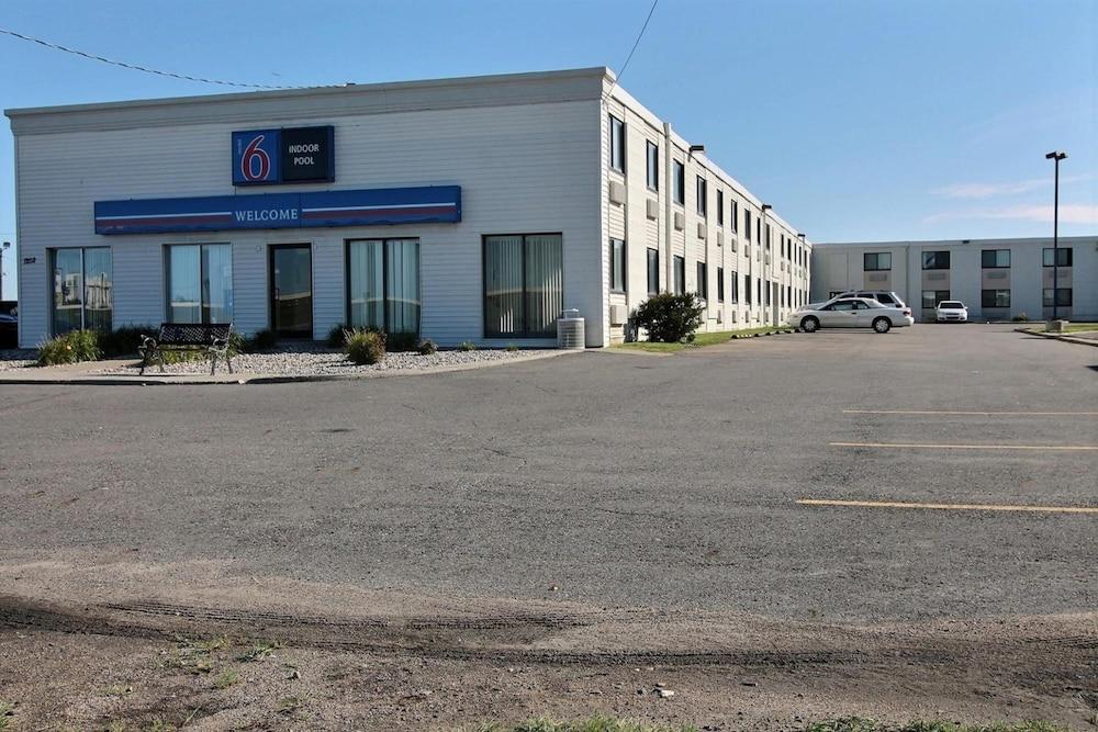 Park Inn by Radisson, Fargo West Acres photo 18