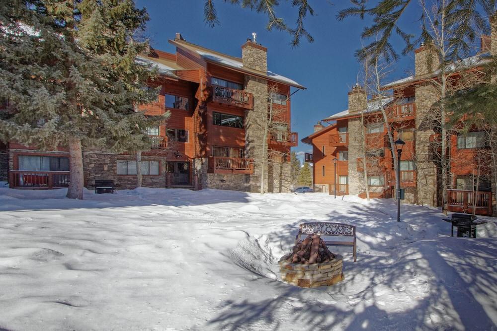 Pine Ridge Condominiums photo 74