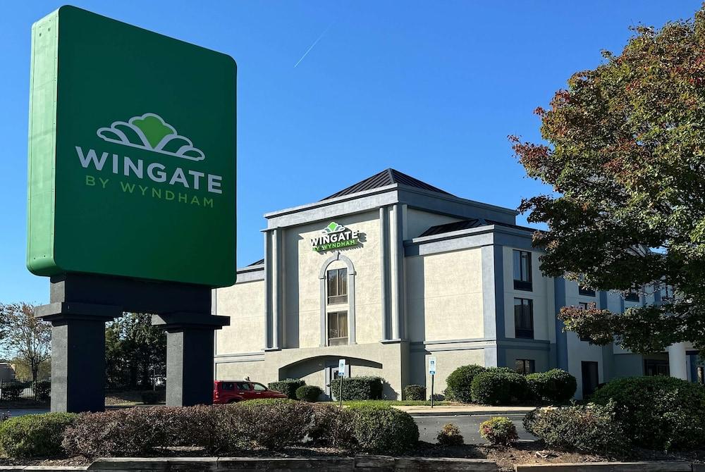 Wingate by Wyndham Greensboro/Coliseum photo 28