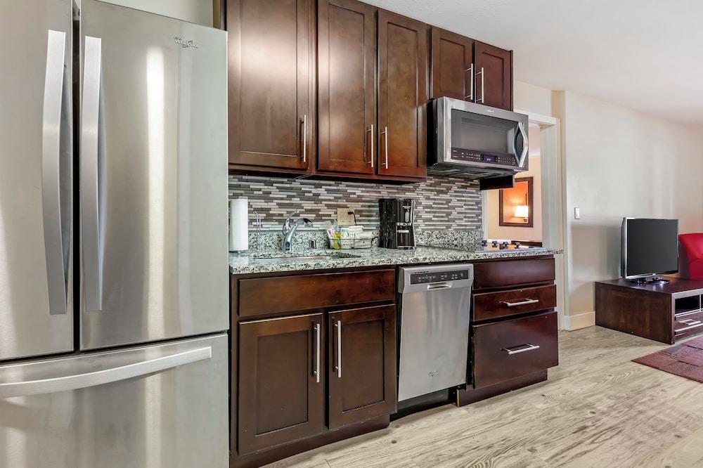 Polynesian Hotel & Suites Wisconsin Dells/Lake Delton photo 39