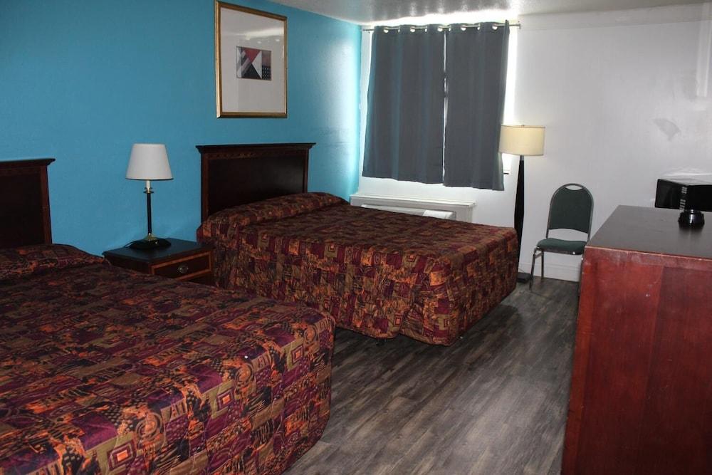 Arrowhead Inn photo 3