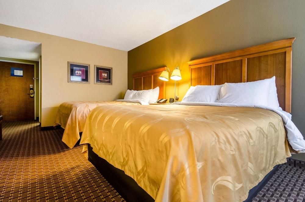 Quality Inn Lumberton North photo 11