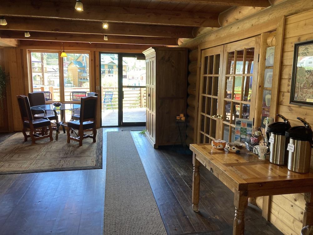 The Boulder Creek Lodge photo 6