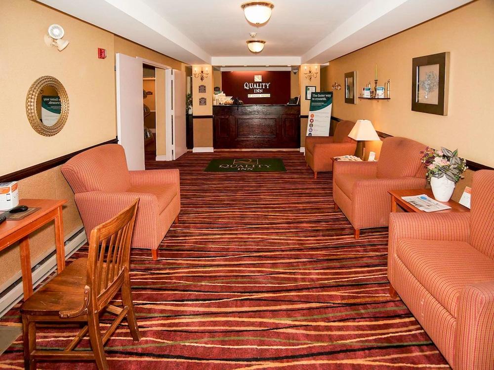Quality Inn Bourne - Cape Cod photo 2