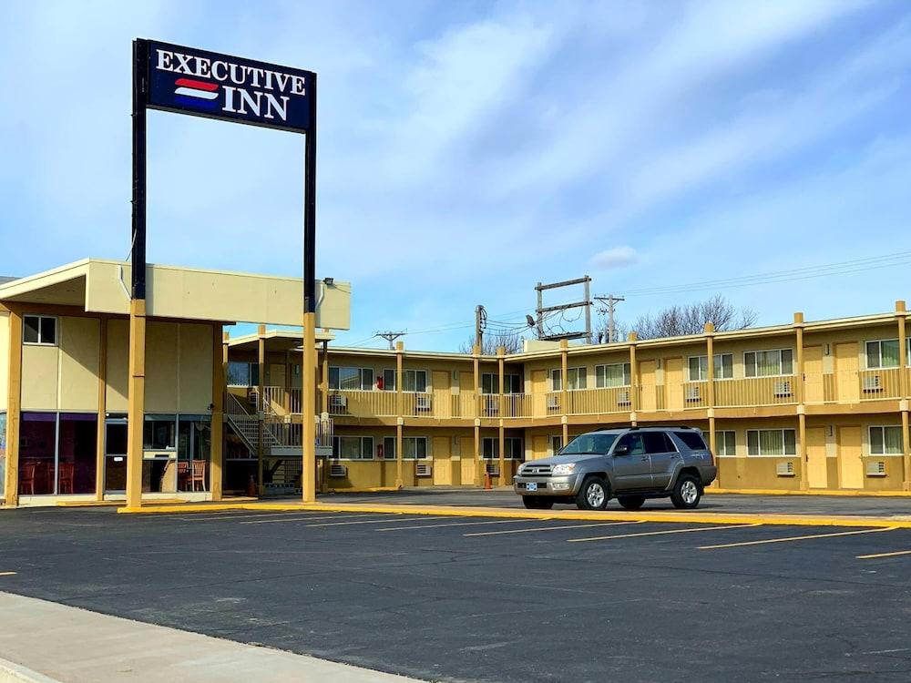 Executive Inn photo 26