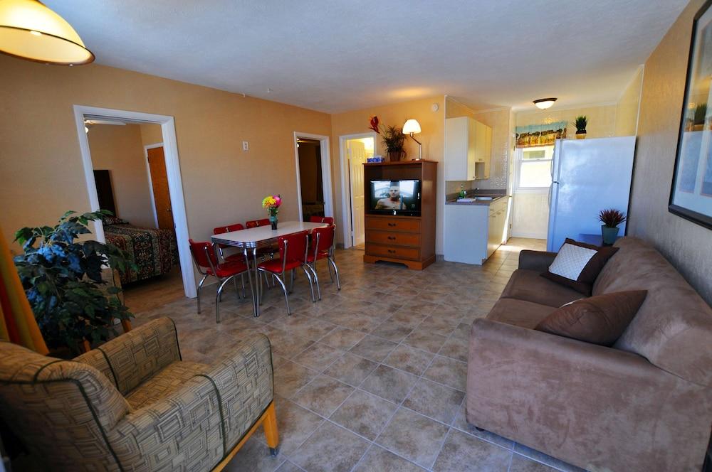 Nantucket Inn & Suites photo 14