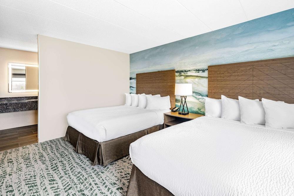 AmericInn by Wyndham Duluth South Black Woods Event Center photo 4