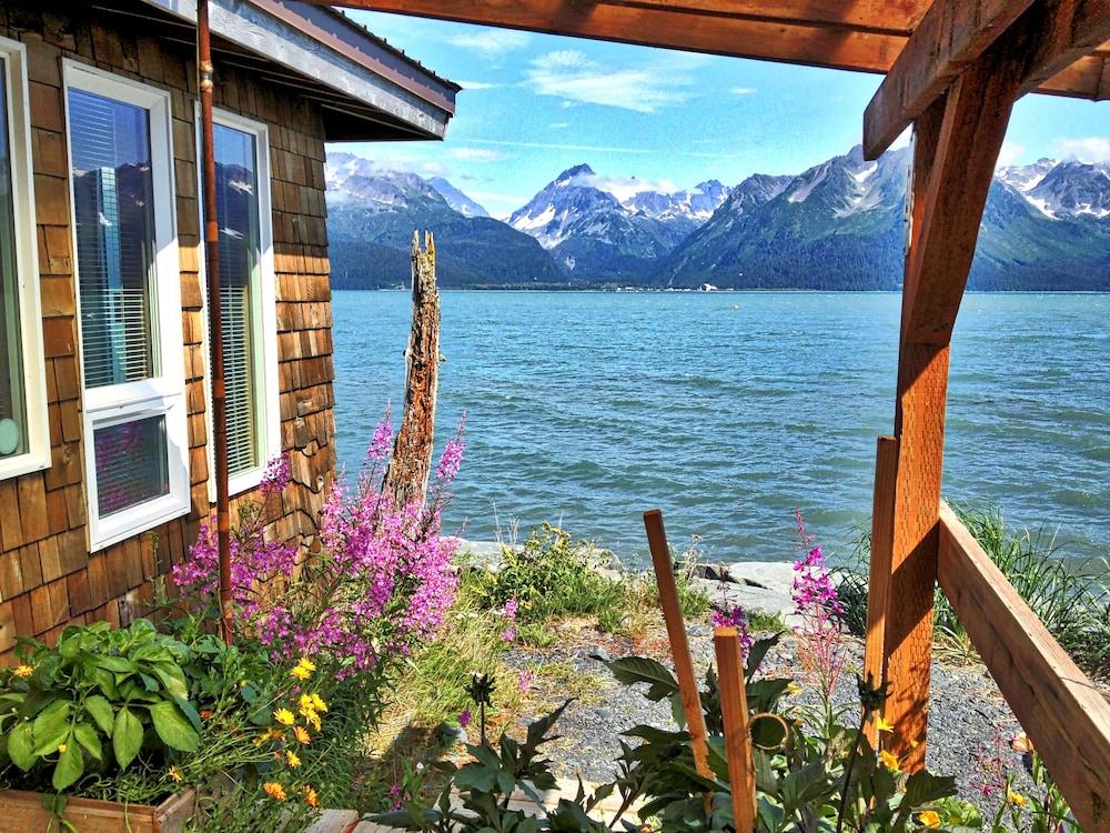 Angels Rest on Resurrection Bay LLC photo 2