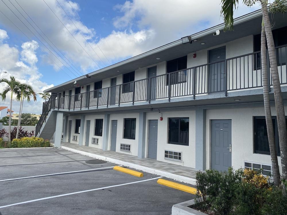 Hialeah Airport Motel photo 12
