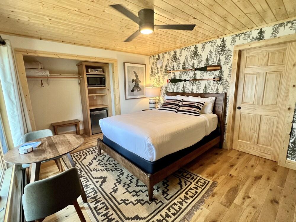 Thomsonite Beach Inn photo 31