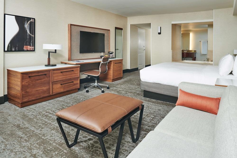 DoubleTree by Hilton Fullerton photo 13
