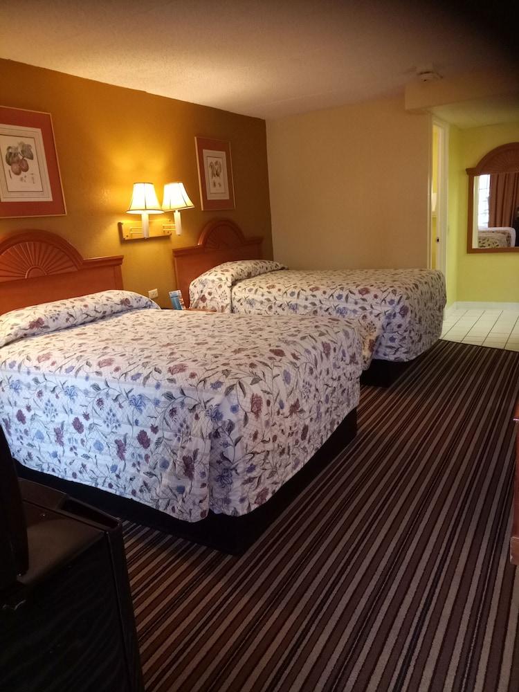 Rodeway Inn Mount Laurel Hwy 73 photo 7