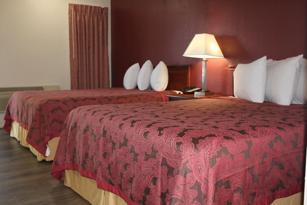 Travel Inn - Buford/Mall of Georgia photo 7
