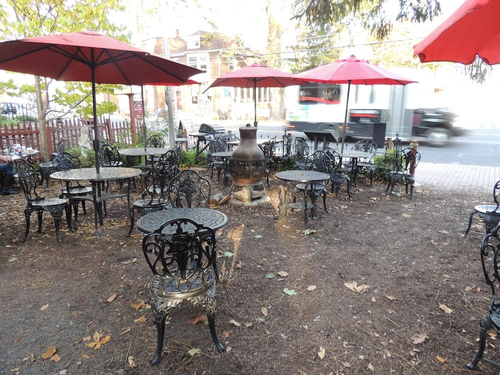 Historic Farnsworth House Inn photo 9
