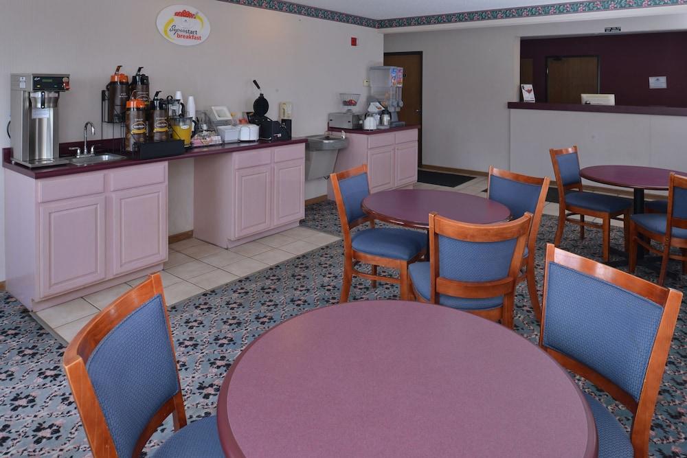 Americas Best Value Inn Wenona photo 7