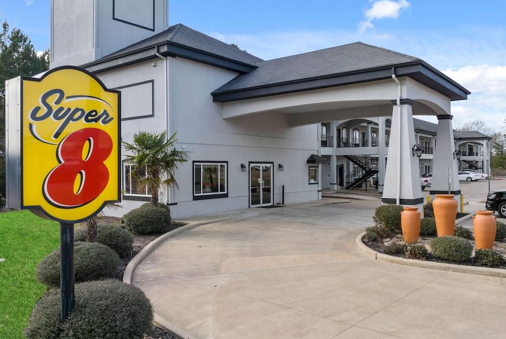 Super 8 by Wyndham Carthage TX photo 36