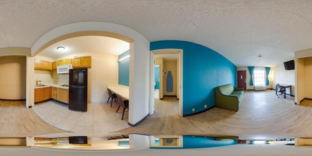 1 Life Studio and Suites photo 22