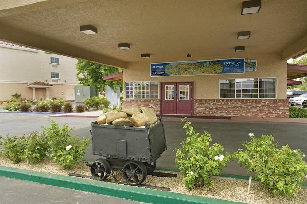 Americas Best Value Inn & Suites Oroville photo 15