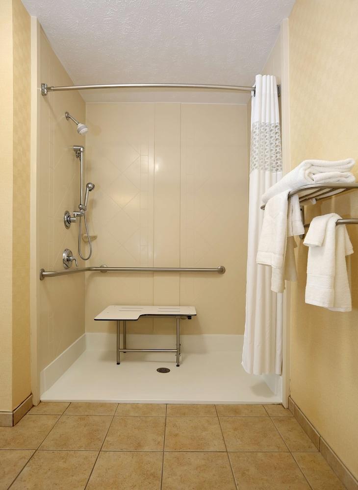 Hampton Inn Waterloo Cedar Valley photo 66