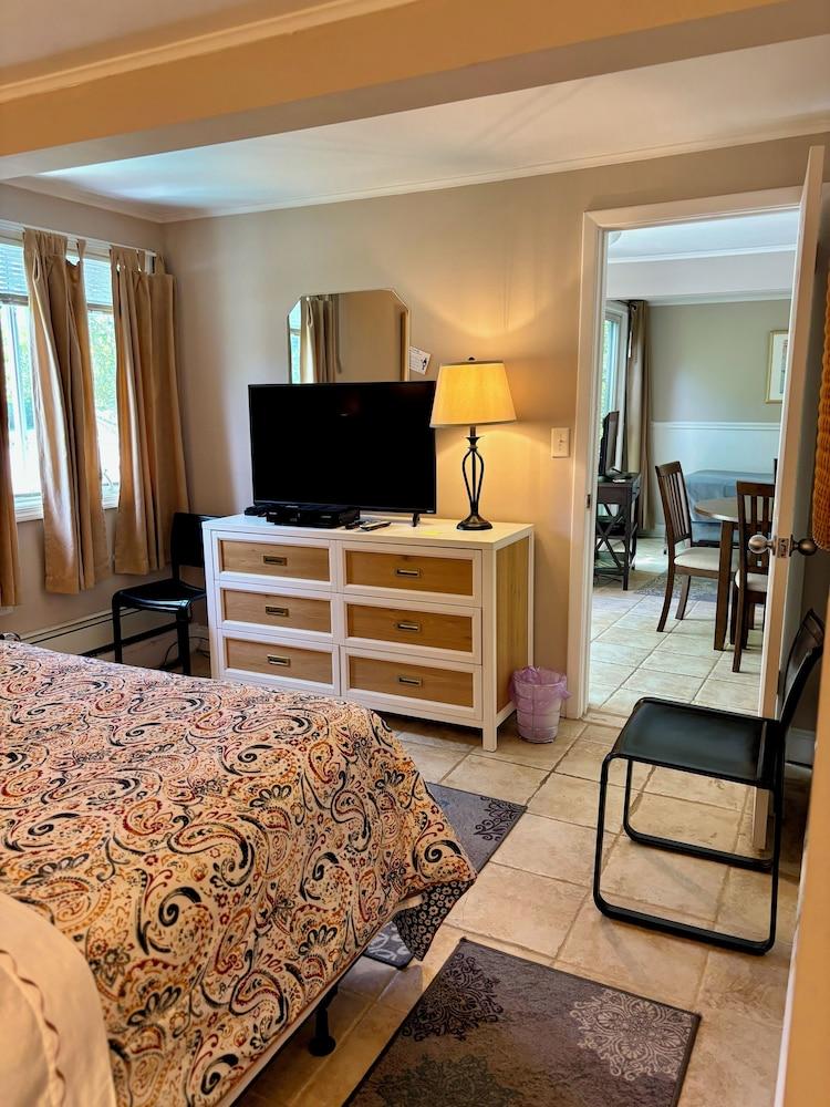Westhampton Seabreeze Motel photo 2