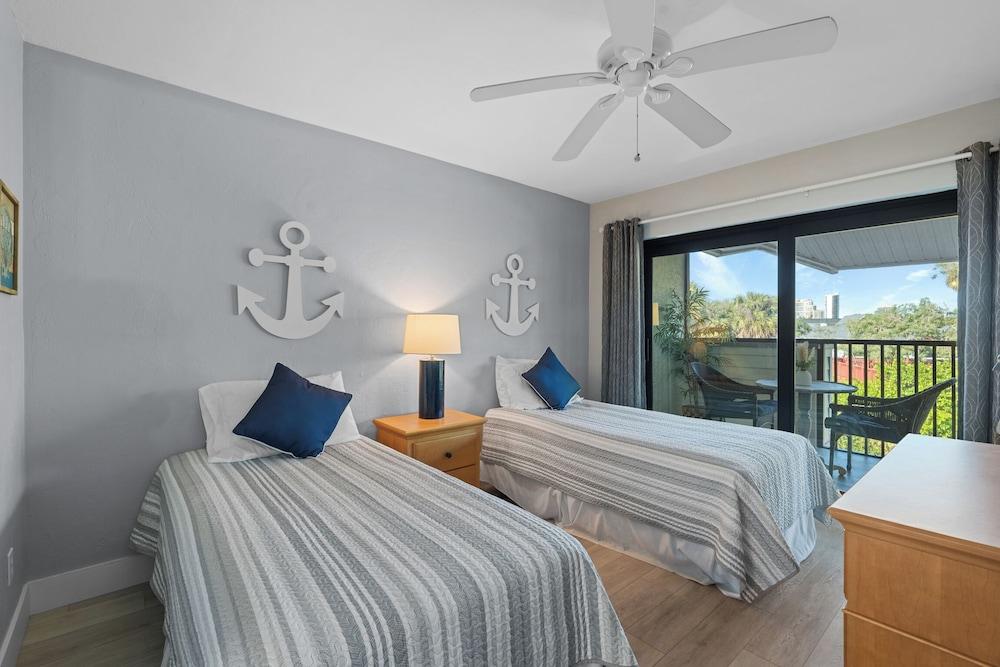 Park Shore Resort photo 38