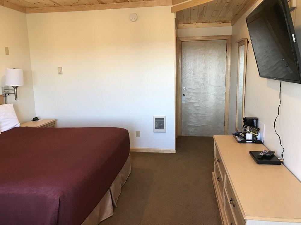 Superior Ridge Resort Motel photo 11