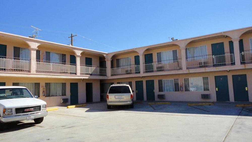 Imperial 400 Motor Inn photo 8