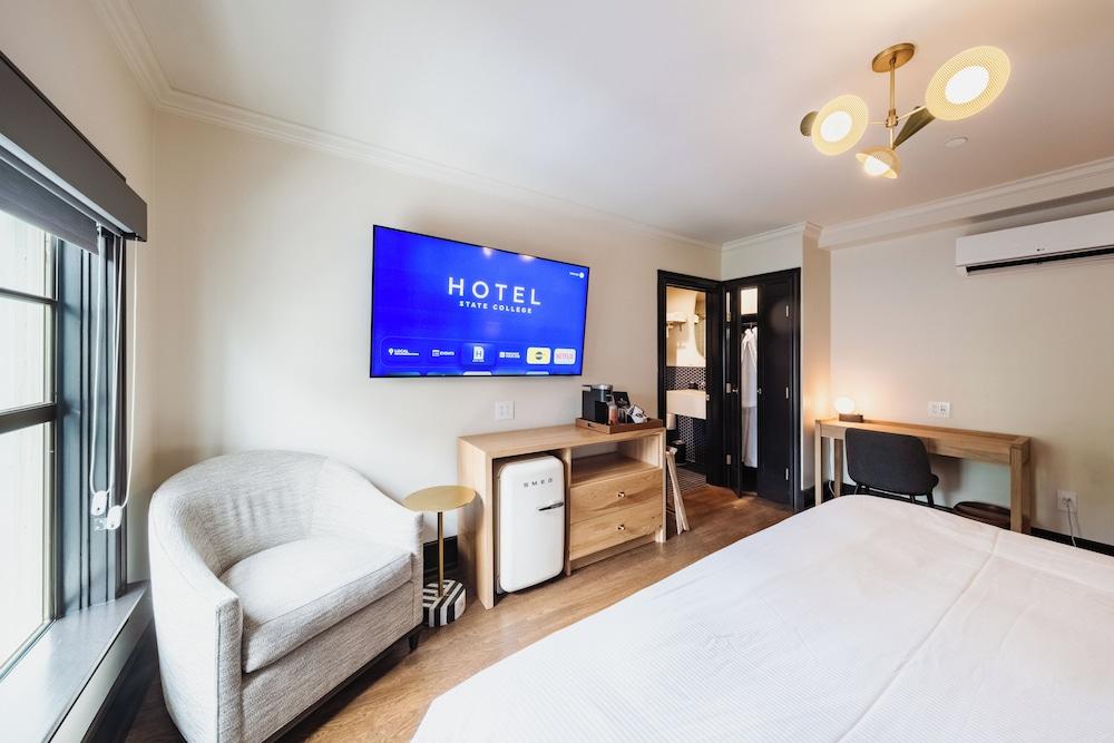 Hotel State College photo 8