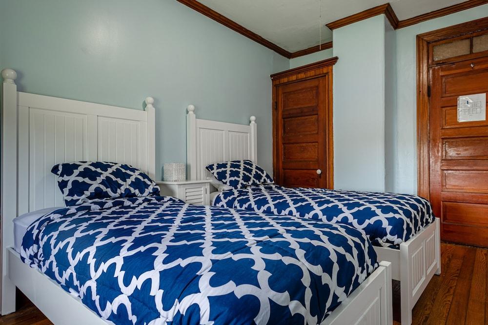 Narragansett Inn photo 13